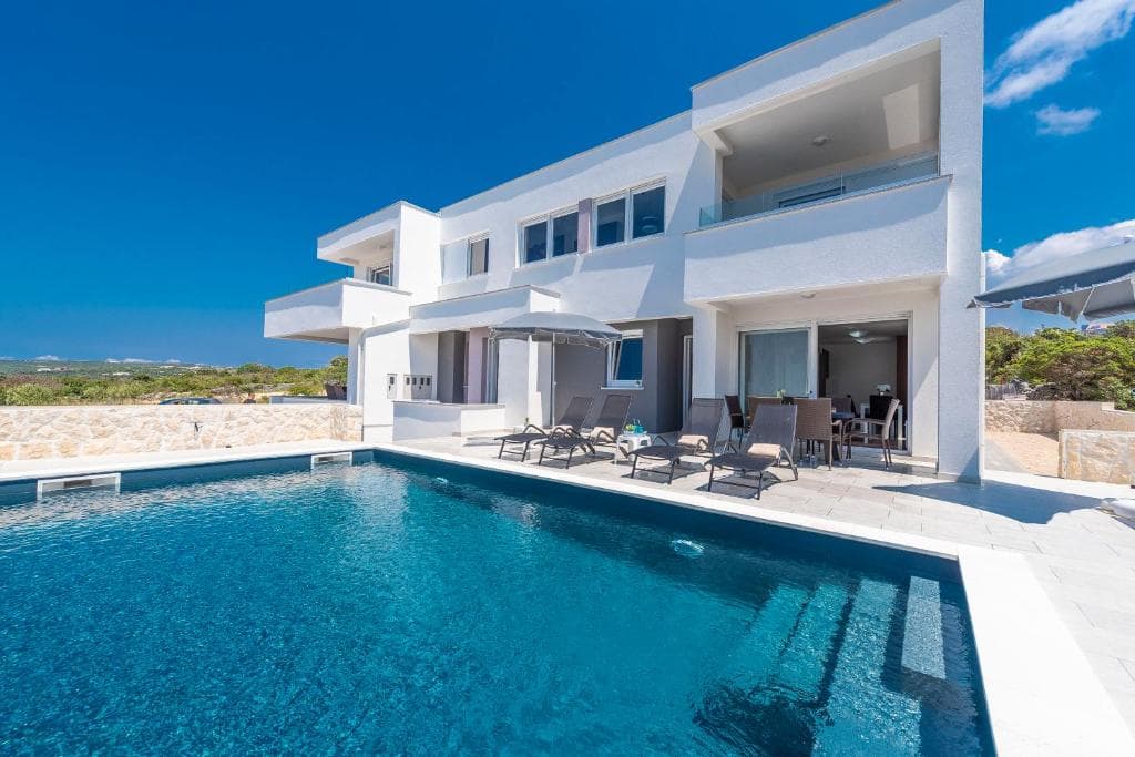 Villa Adria — alojamiento en Novalja, Zrce Beach